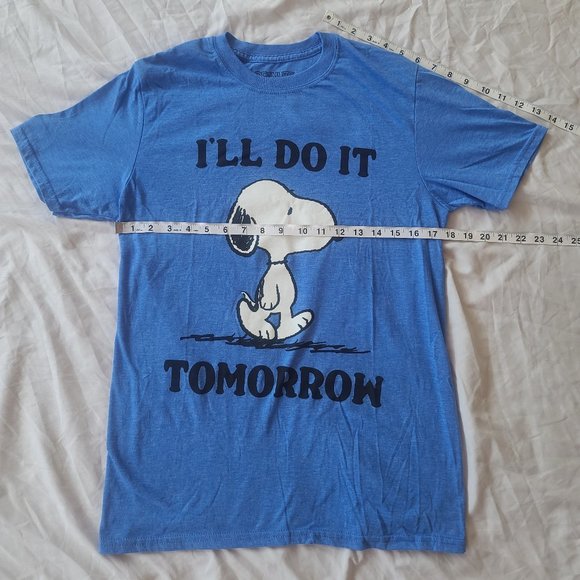Peanuts: Blue Snoopy T-shirt "I'll Do It Tomorrow" - Picture 3 of 3